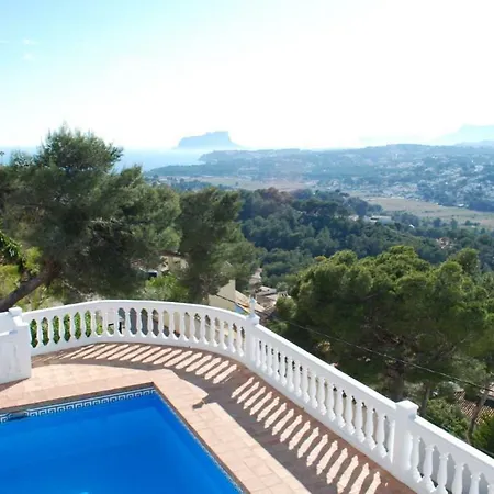 Book It Attias Moraira