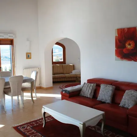 Book It Attias Moraira