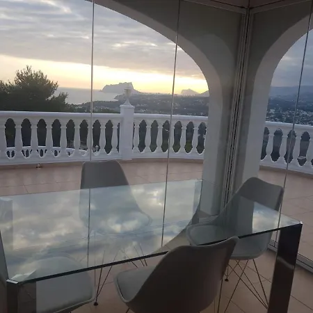 Villa Book It Attias *