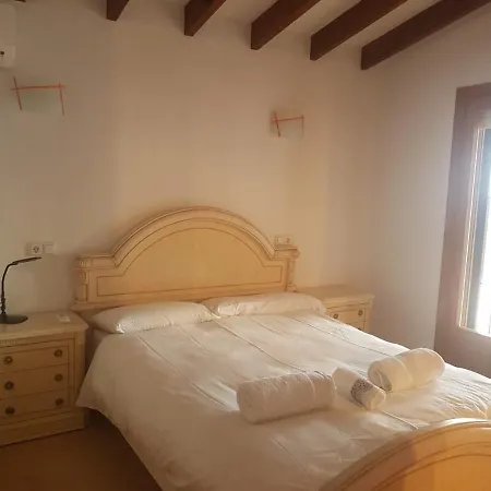 Book It Attias Moraira